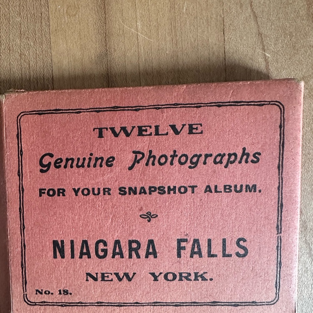 EUC Vintage Niagara Falls New York No. 18 Small Genuine 12 Photographs Souvenir